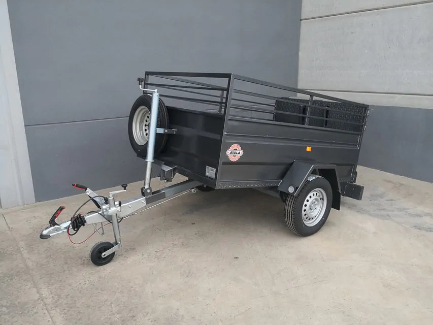 Remolque portamaquinaria industrial basculante 750 kg – con rampa de carga y ruedas exteriores
