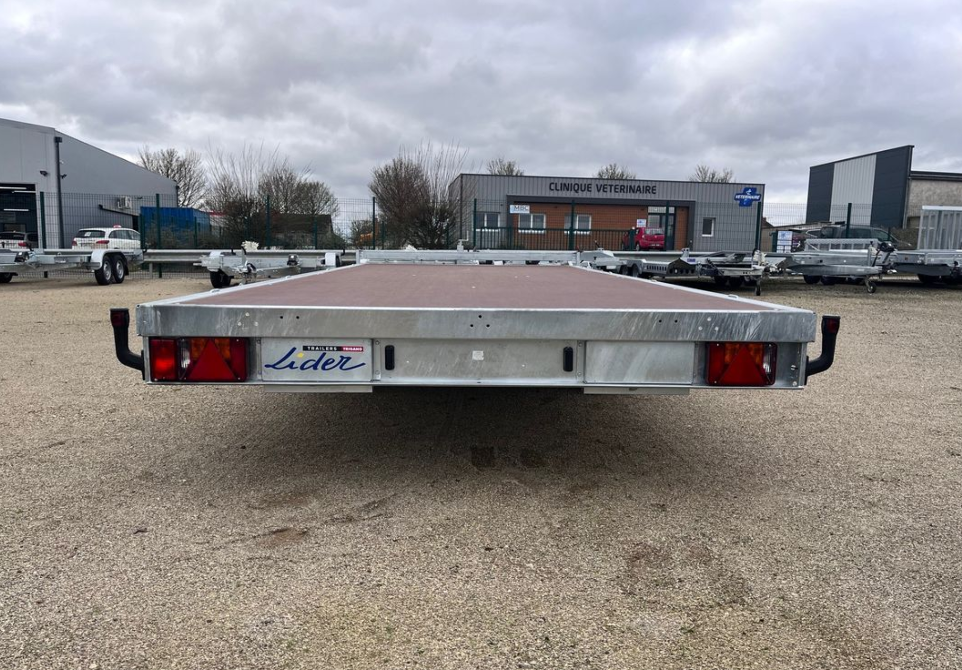Remolque de plataforma boro atlas 4.5 3.5 GVW 3500 KG