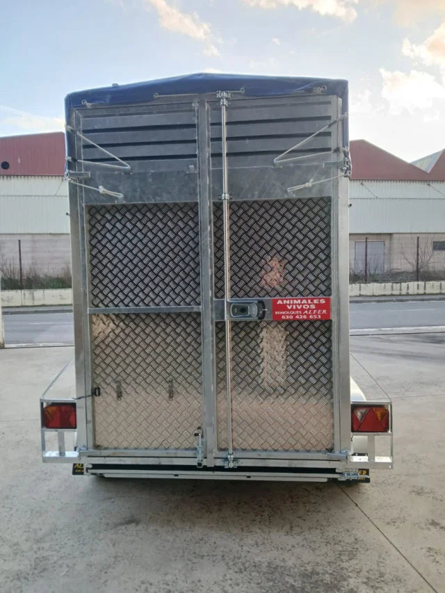Remolque para Caballos y Ganado