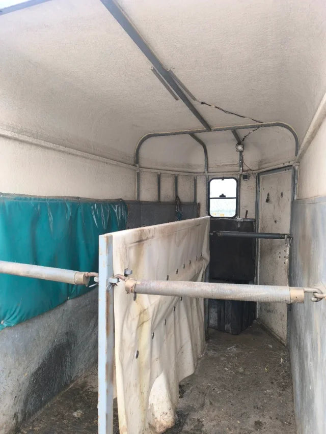Remolque para Caballos y Ganado