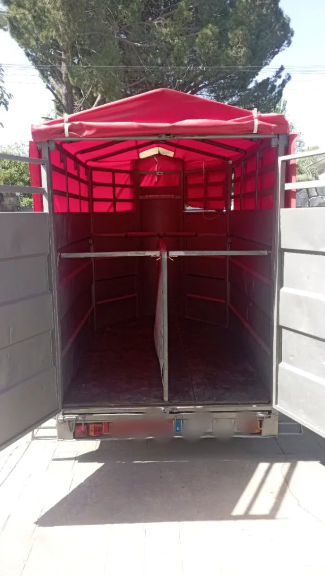 Remolque para Caballos y Ganado