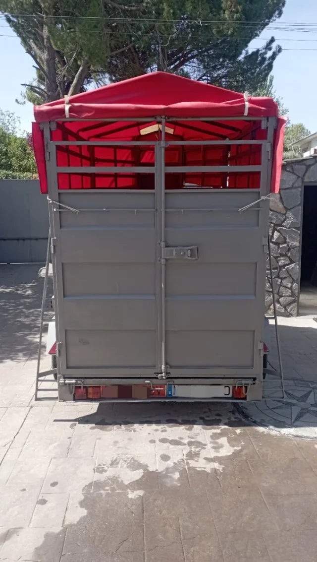 Remolque para Caballos y Ganado