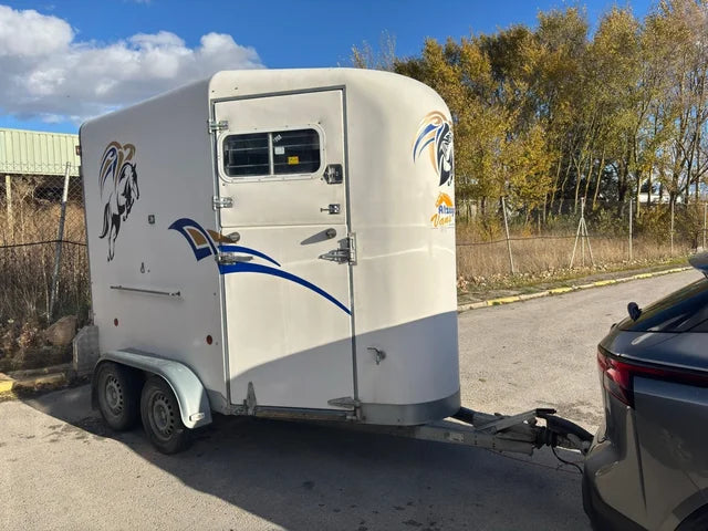 Remolque para Caballos y Ganado