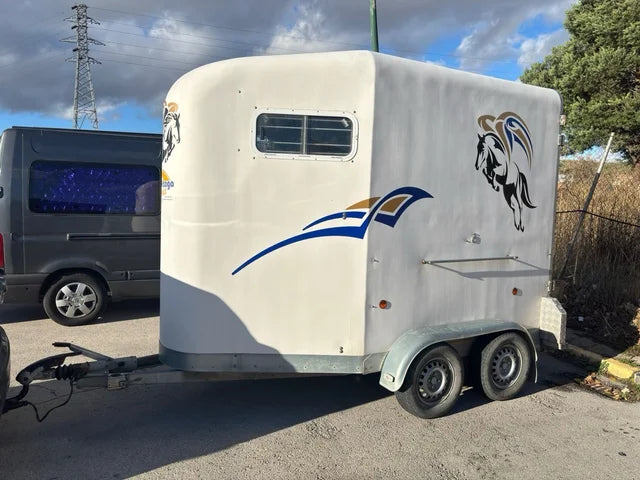Remolque para Caballos y Ganado