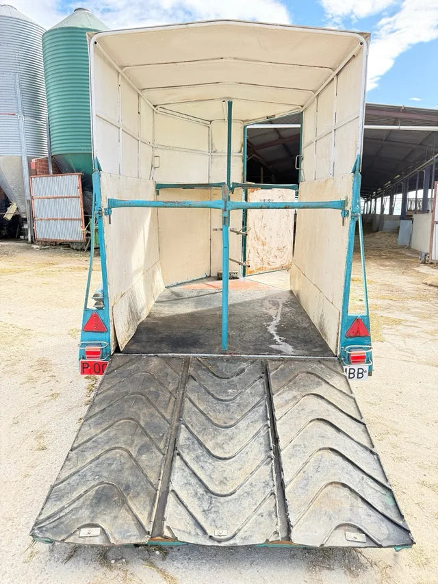 Remolque para Caballos y Ganado